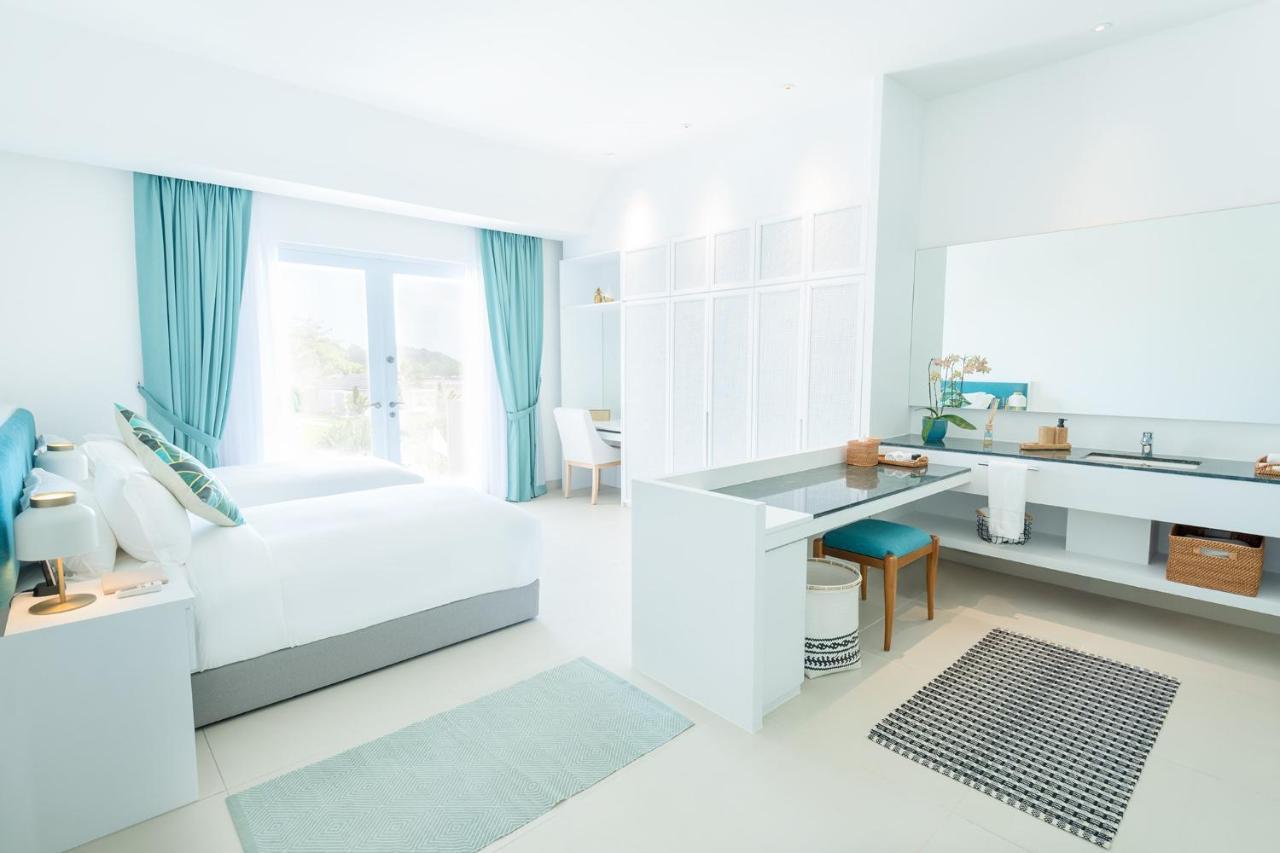 Cove 55 Hotel Santubong Buitenkant foto