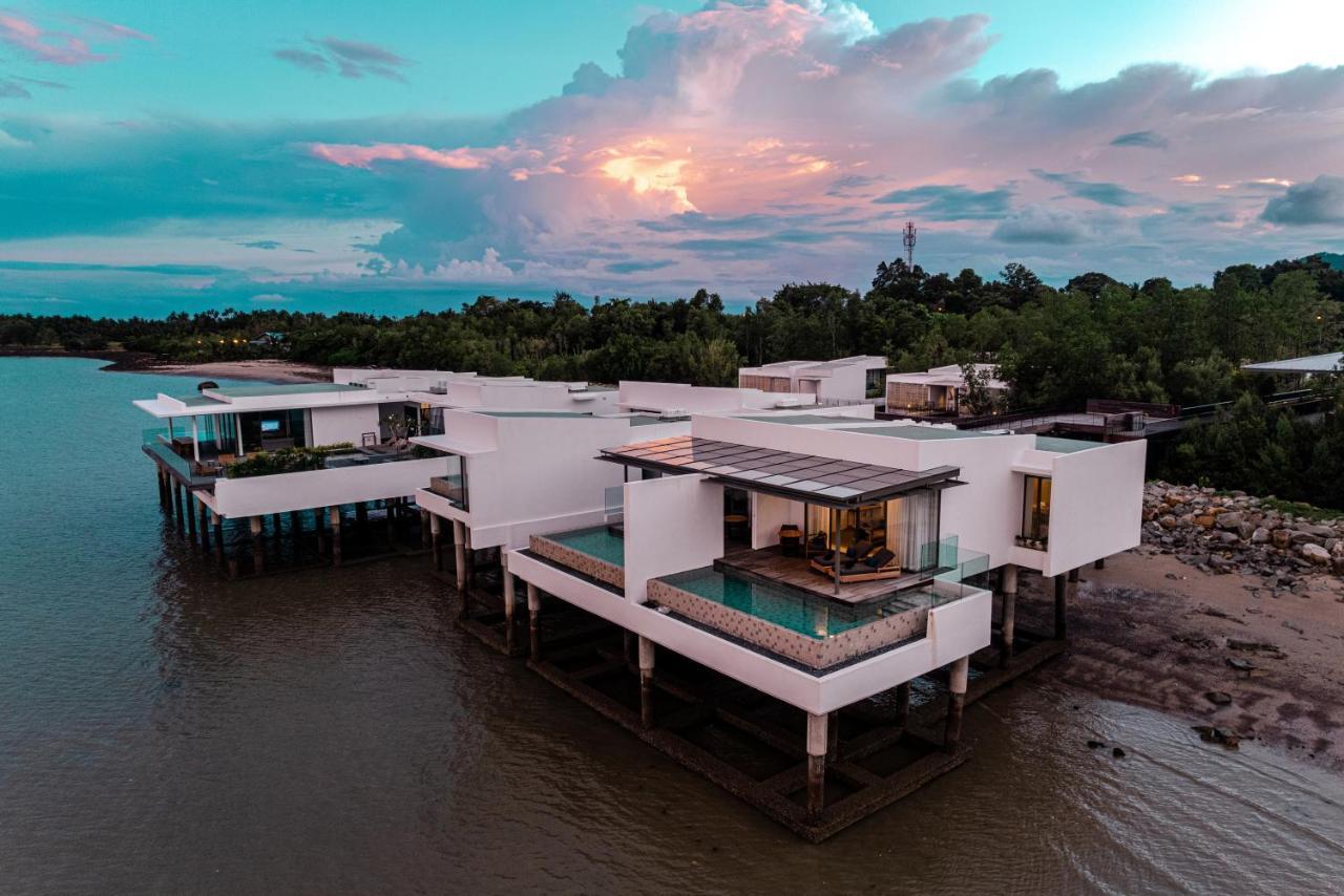 Cove 55 Hotel Santubong Buitenkant foto