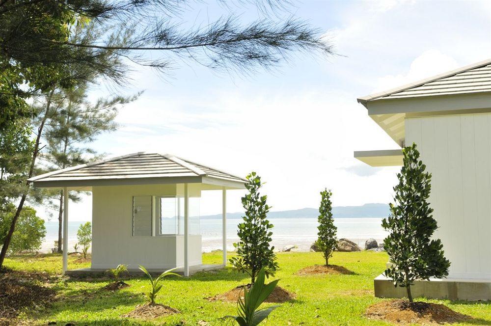 Cove 55 Hotel Santubong Buitenkant foto